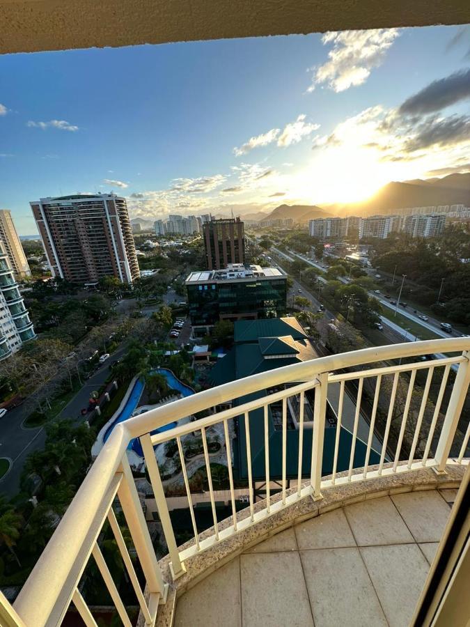 Flat Com Vista Panoramica -15- Na Barra Da Tijuca - Estacionamento Gratuito - Frigobar - Ar Condicionado - Piscina - Academia - Balsa Para Praia Gratis - Varanda - Vista Parcial Mar E Lagoa Rio de Janeiro Exterior foto
