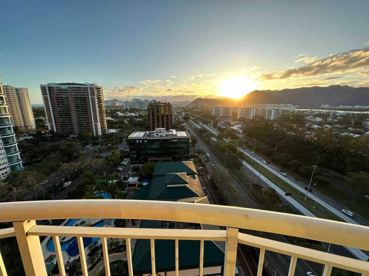 Flat Com Vista Panoramica -15- Na Barra Da Tijuca - Estacionamento Gratuito - Frigobar - Ar Condicionado - Piscina - Academia - Balsa Para Praia Gratis - Varanda - Vista Parcial Mar E Lagoa Rio de Janeiro Exterior foto