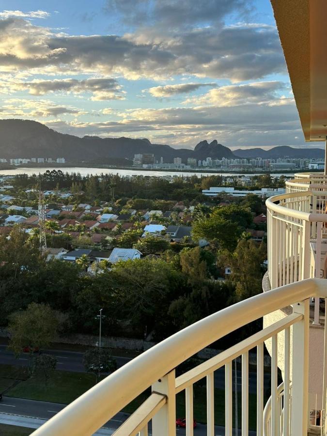 Flat Com Vista Panoramica -15- Na Barra Da Tijuca - Estacionamento Gratuito - Frigobar - Ar Condicionado - Piscina - Academia - Balsa Para Praia Gratis - Varanda - Vista Parcial Mar E Lagoa Rio de Janeiro Exterior foto