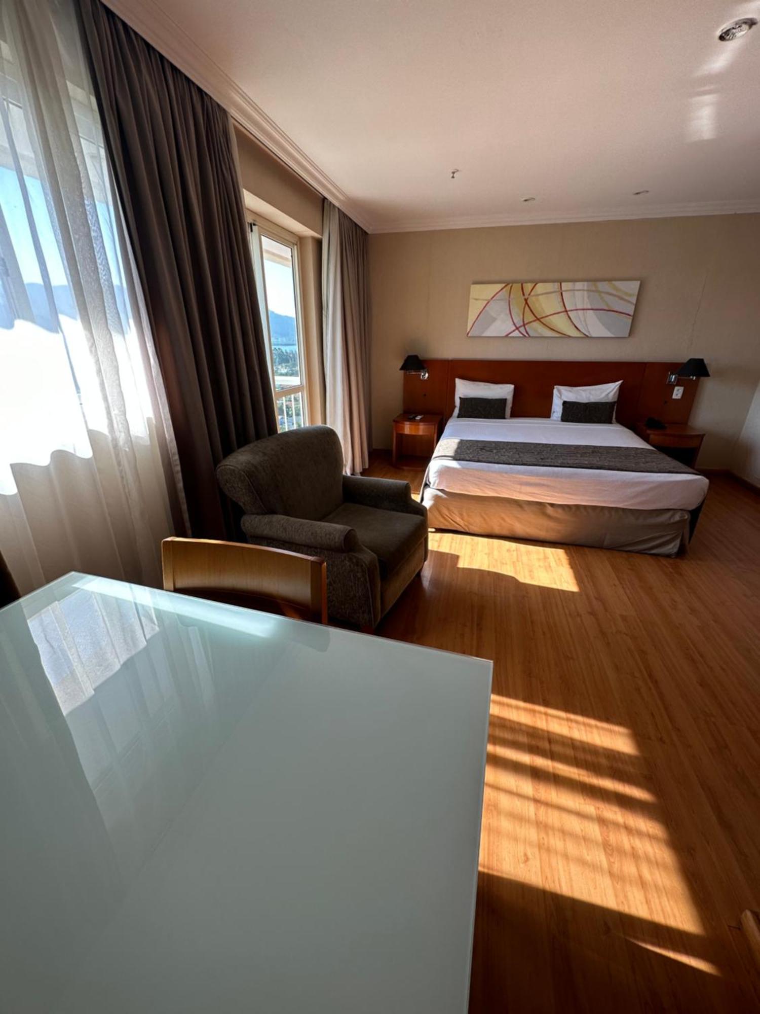 Flat Com Vista Panoramica -15- Na Barra Da Tijuca - Estacionamento Gratuito - Frigobar - Ar Condicionado - Piscina - Academia - Balsa Para Praia Gratis - Varanda - Vista Parcial Mar E Lagoa Rio de Janeiro Exterior foto