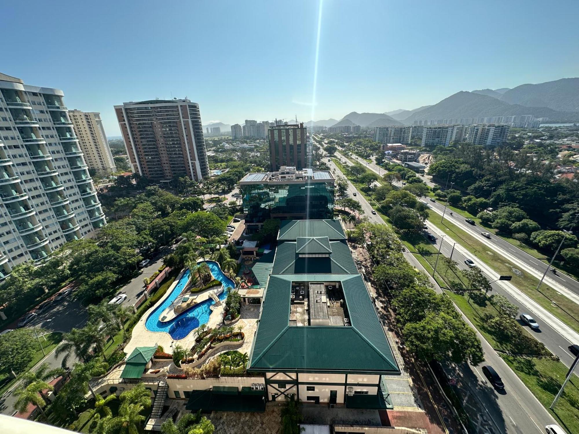 Flat Com Vista Panoramica -15- Na Barra Da Tijuca - Estacionamento Gratuito - Frigobar - Ar Condicionado - Piscina - Academia - Balsa Para Praia Gratis - Varanda - Vista Parcial Mar E Lagoa Rio de Janeiro Exterior foto